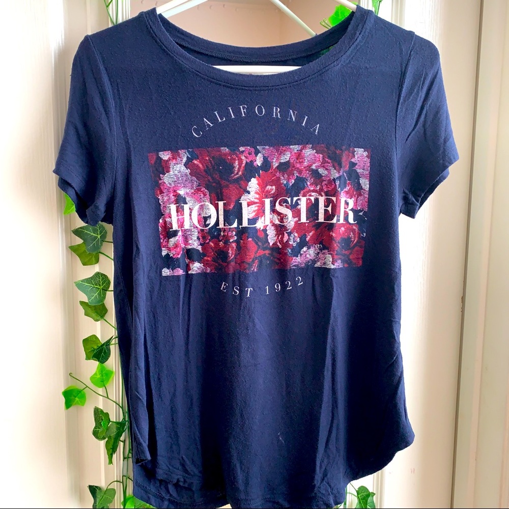 Hollister Tee